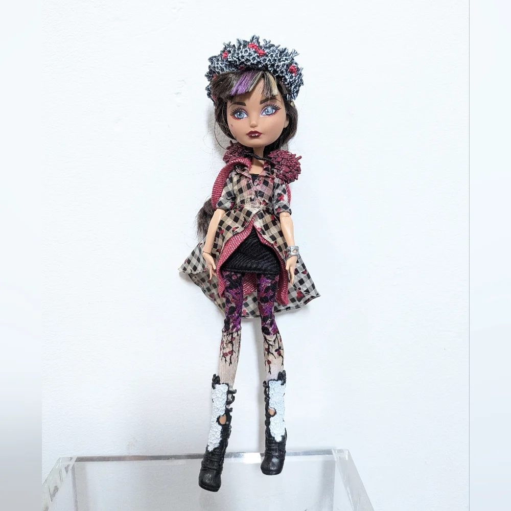 Ever After High Spring Unsprung CERISE Hood Doll